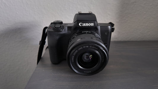 Canon EOS M50 Mark II w/ EF‑M 15‑45mm IS STM Lens – Excellent Condition – 4K Vlogging
